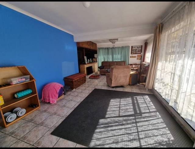 4 BEDROOM HOUSE FOR SALE IN BRACKENDOWNS